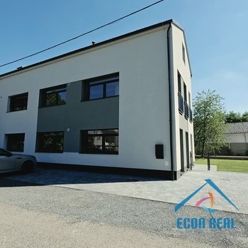 Pronájem zcela nové, luxusní jednotky 3kk, 92m2, s parkováním, U Kovárny, Herink