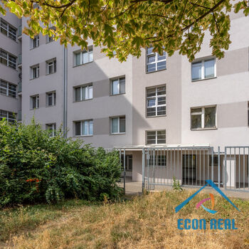 Prodej světlého bytu 2+KK, 53 m2, Vladivostocká, Praha 10 Vršovice