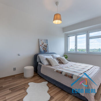 Prodej světlého bytu 2+KK, 53 m2, Vladivostocká, Praha 10 Vršovice