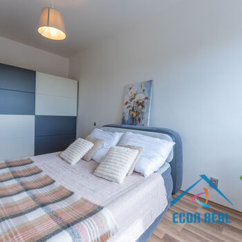 Prodej světlého bytu 2+KK, 53 m2, Vladivostocká, Praha 10 Vršovice